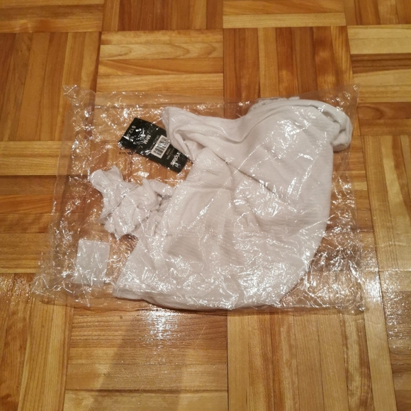 Frilly bodysuit - Picture 2 of 3